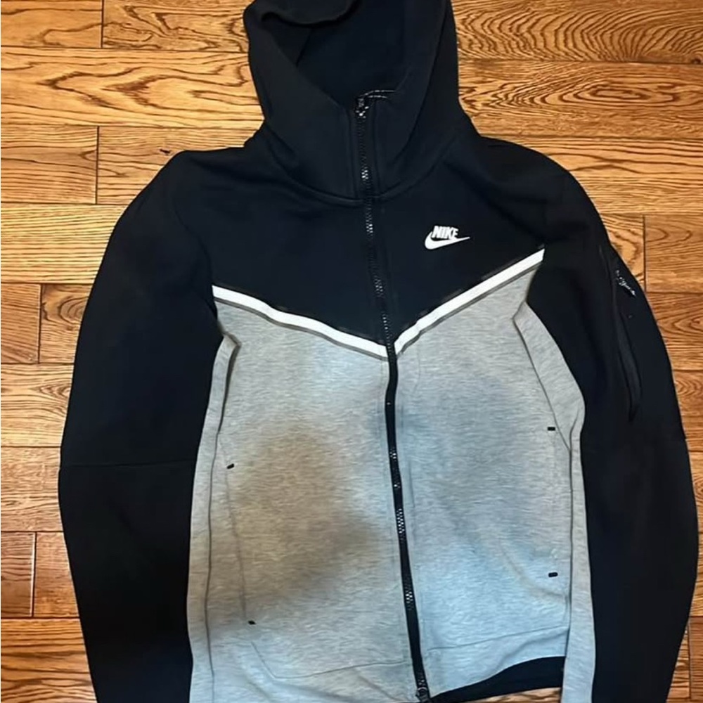 Nike Black and Gray Hooded Jacket